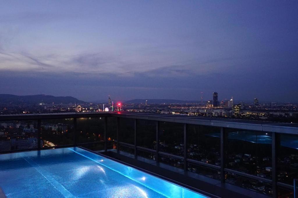 Executive Suite W/ Rooftop Pool Wien Eksteriør bilde